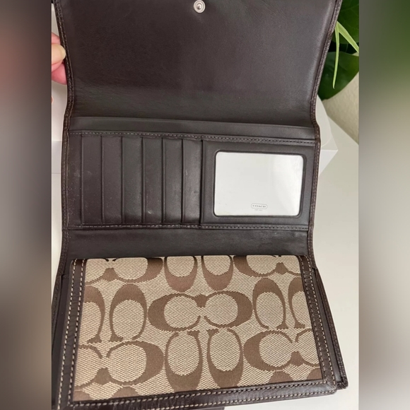 COACH Wallet Slim Trifold In Signature Canvas and Smooth Leather Brown - Picture 5 of 5